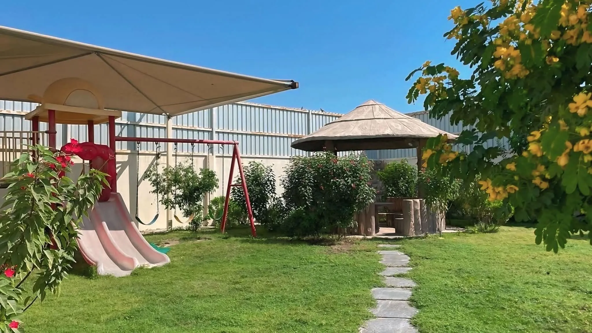 Villa 8