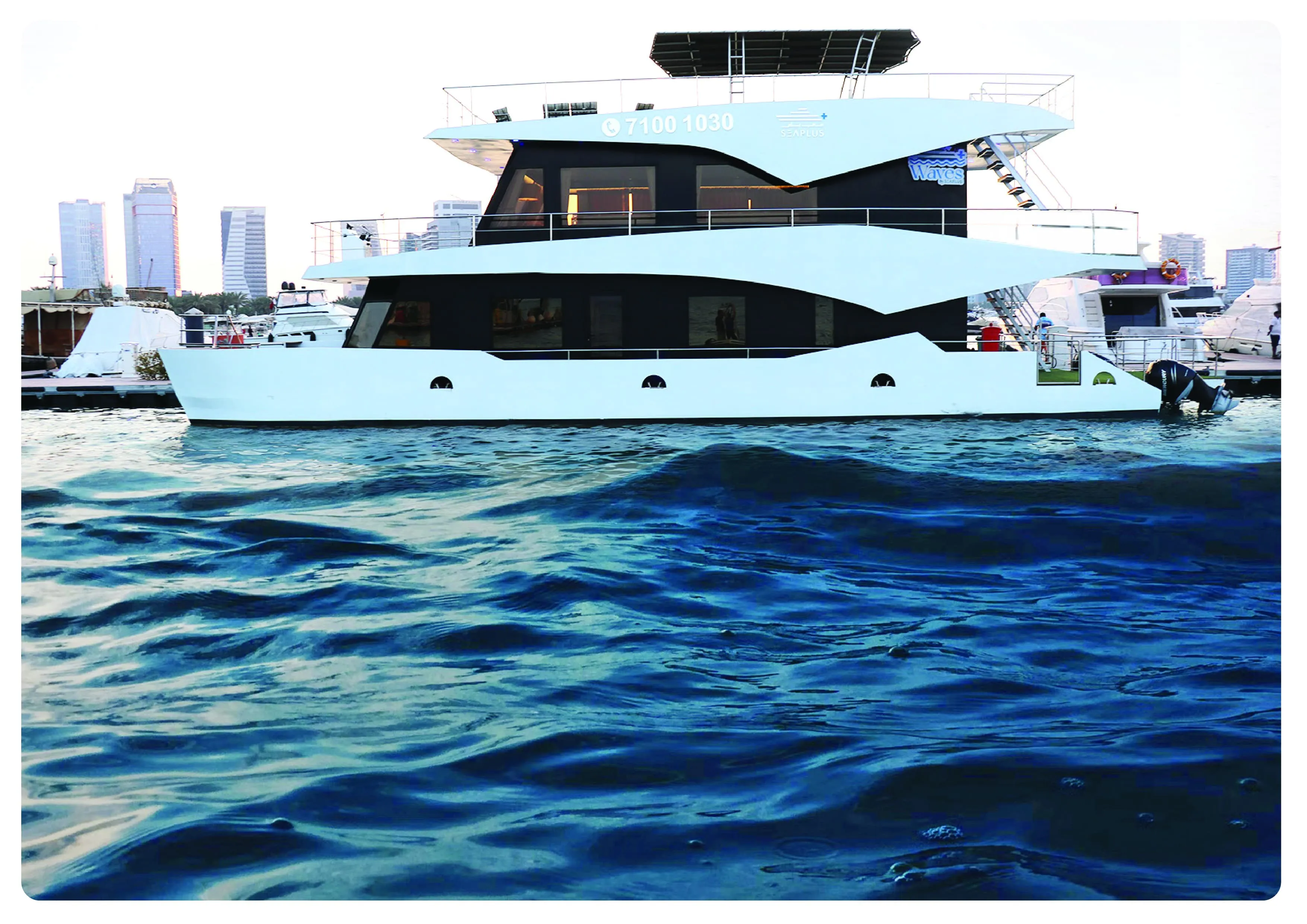 waves yacht